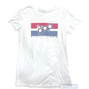 Women’s Gap Short Sleeve Tee | Small